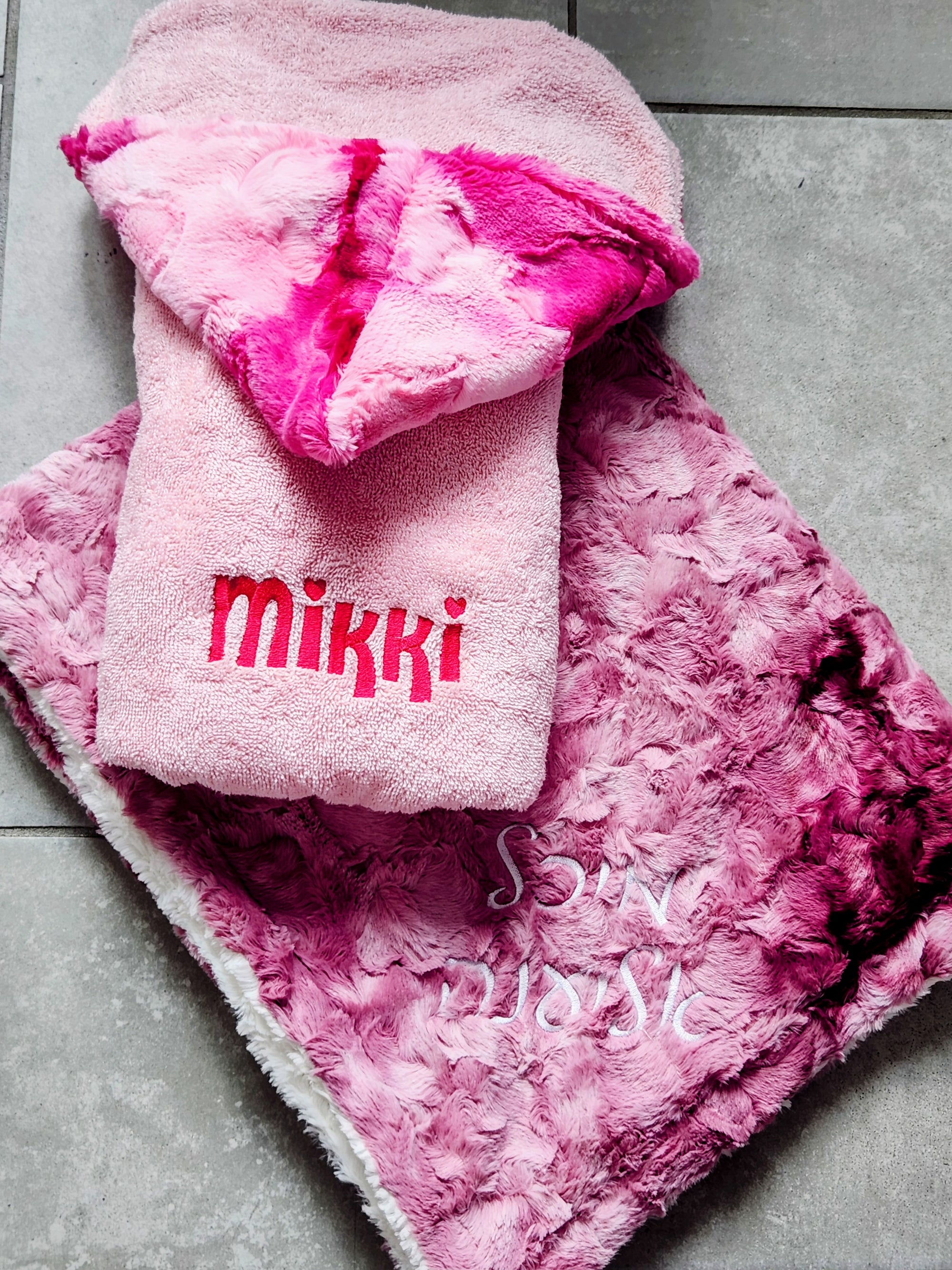 Sorbet Candy Heart Girls Hooded Towel