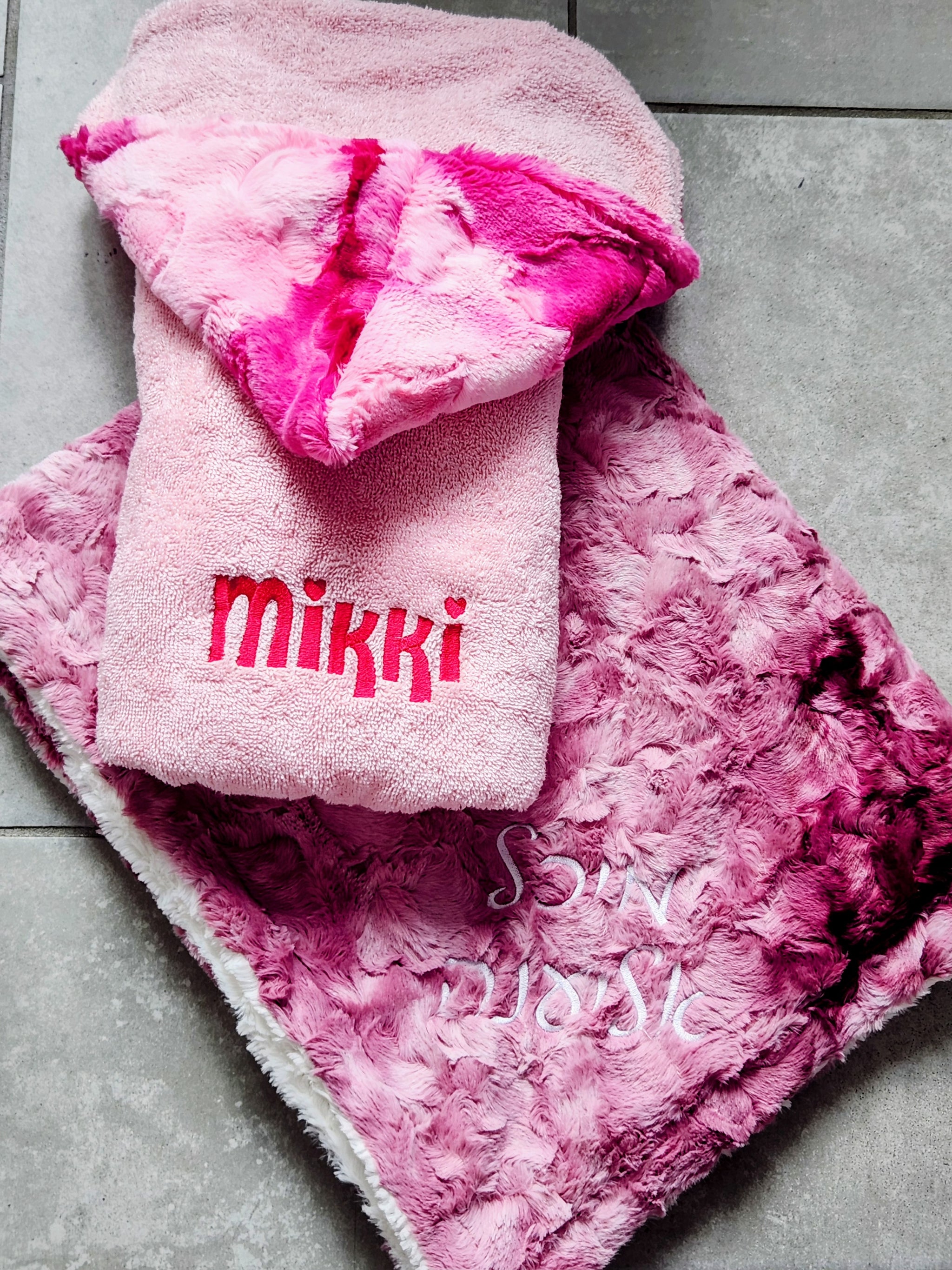 Sorbet Candy Heart Girls Hooded Towel