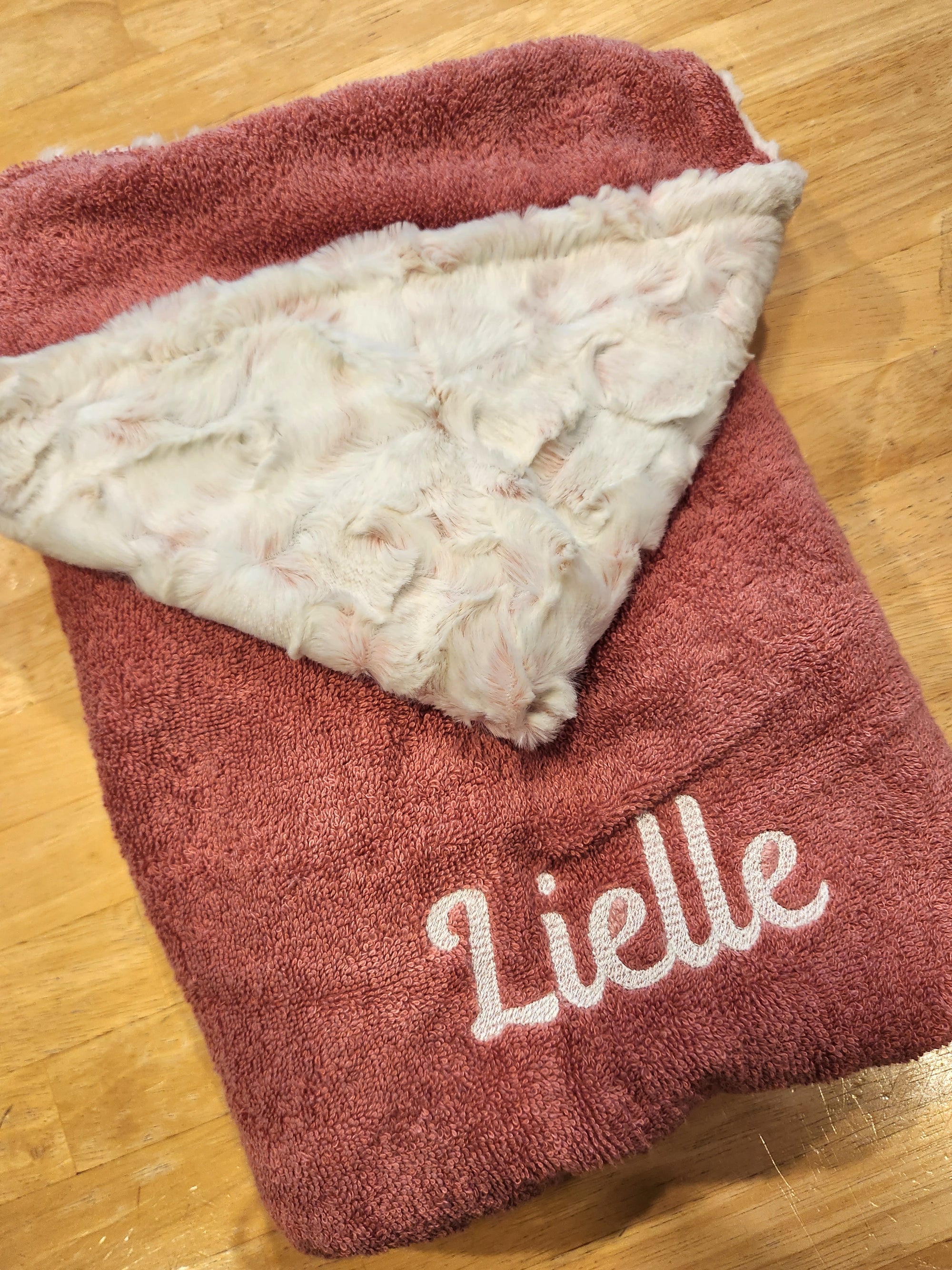 Mauve Owl Hooded Towel