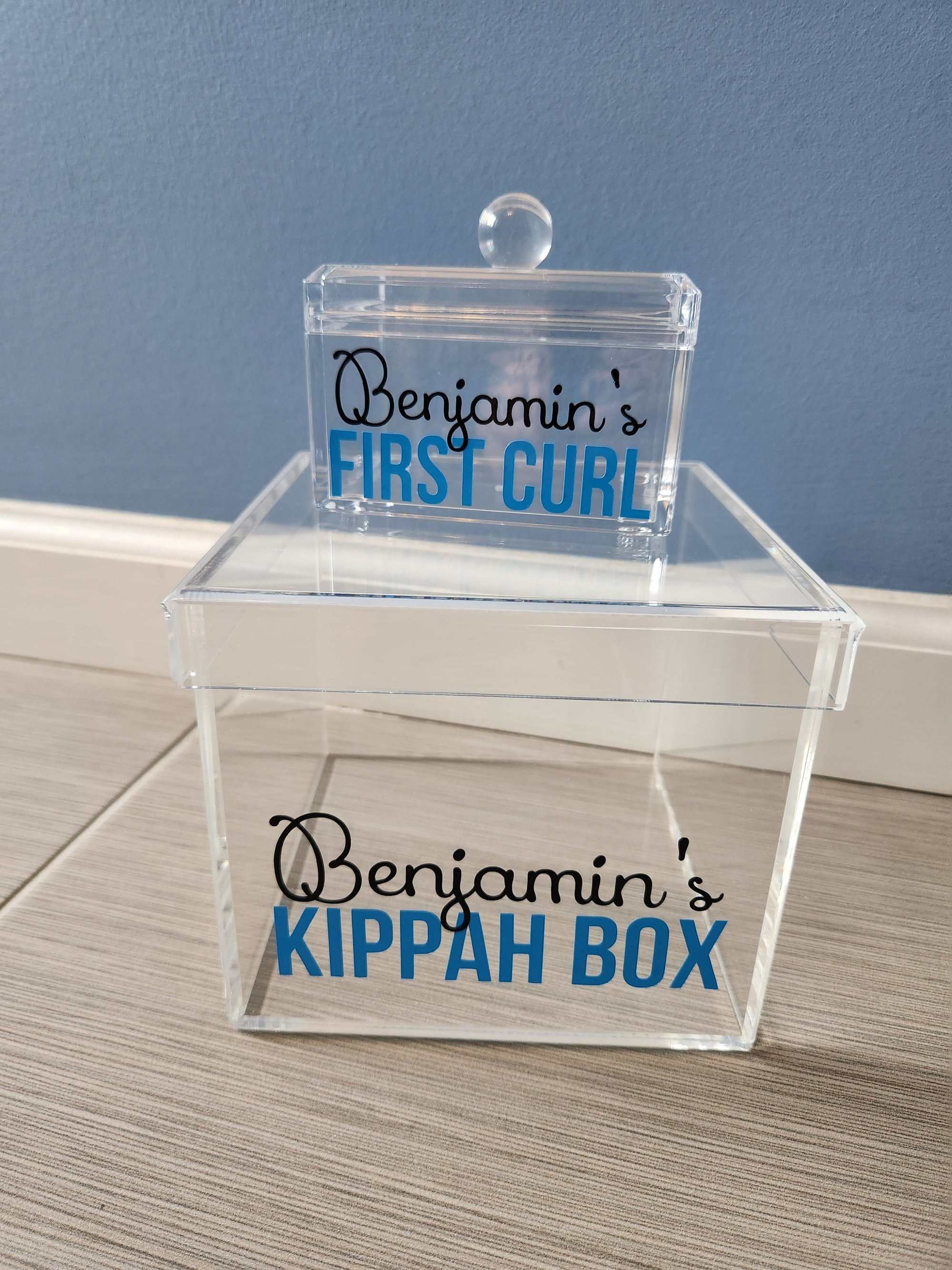 "Kippa" Lucite Box