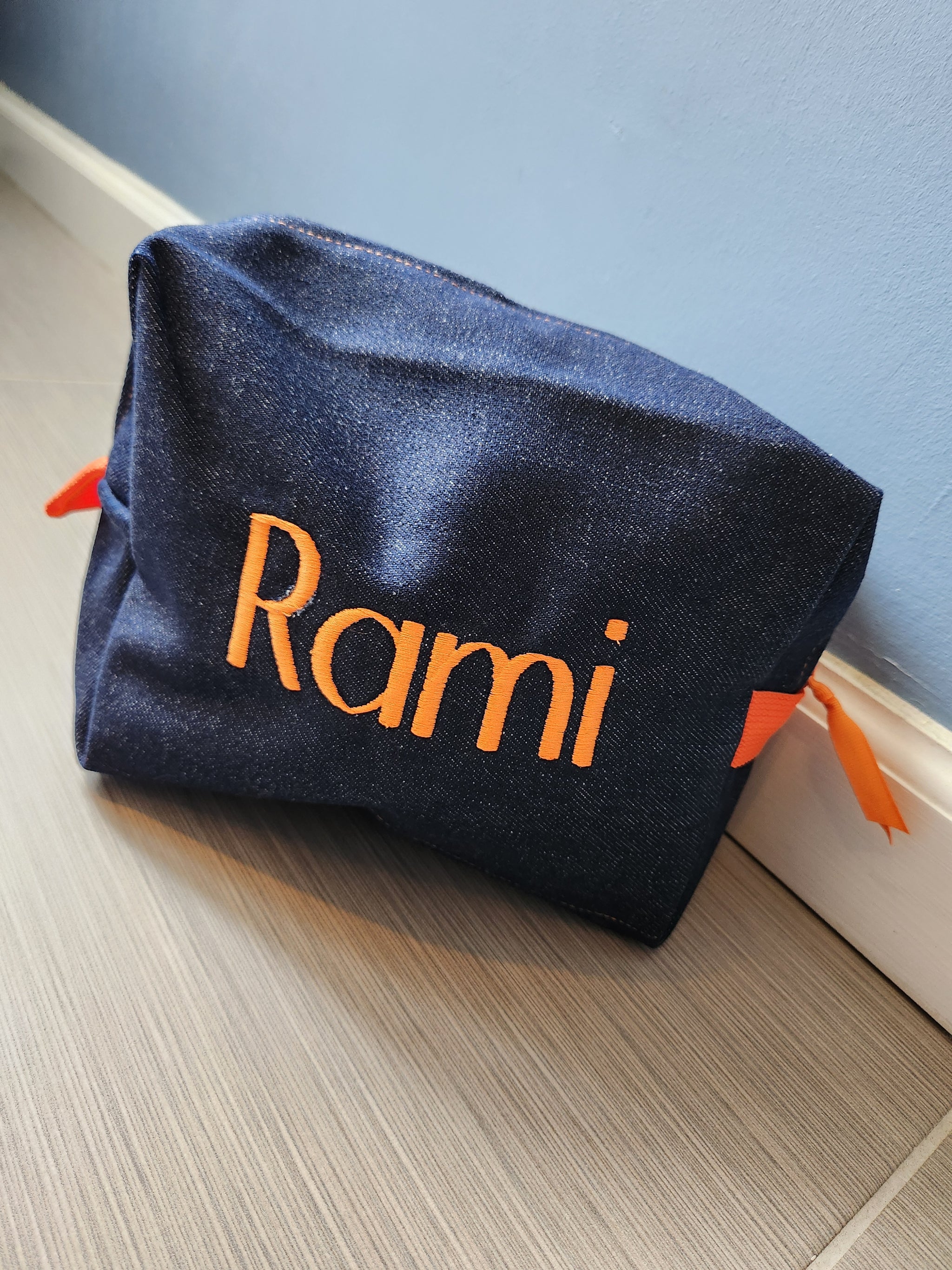 Rami toiletry bag