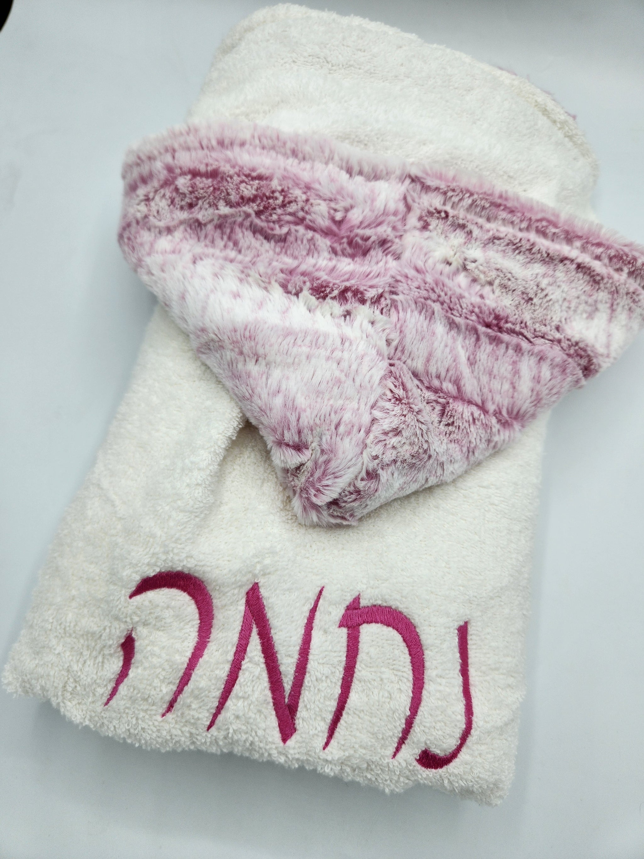 Wave Boa Raspberry Hooded Towel