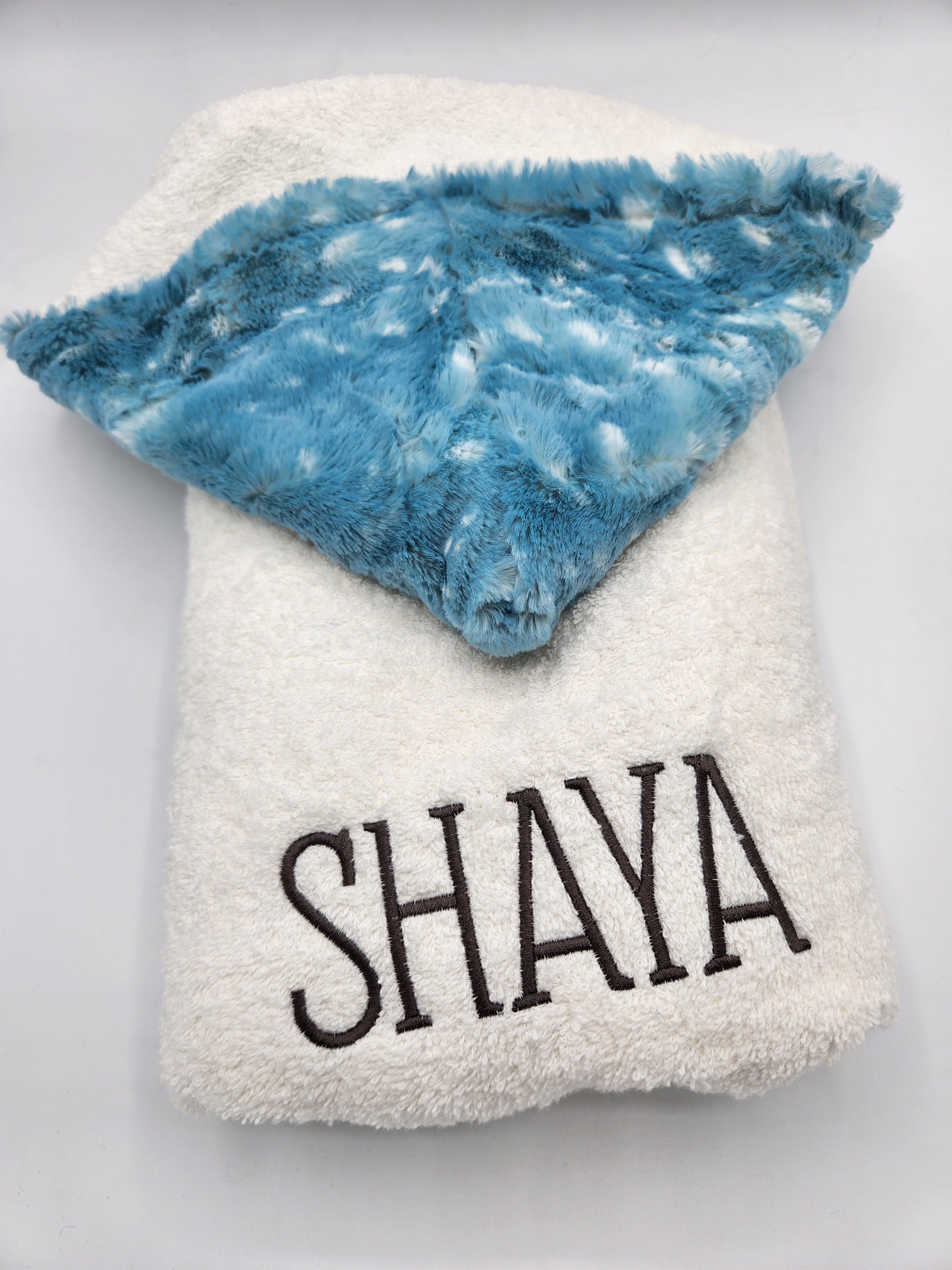 Doe Marina Hooded Towel