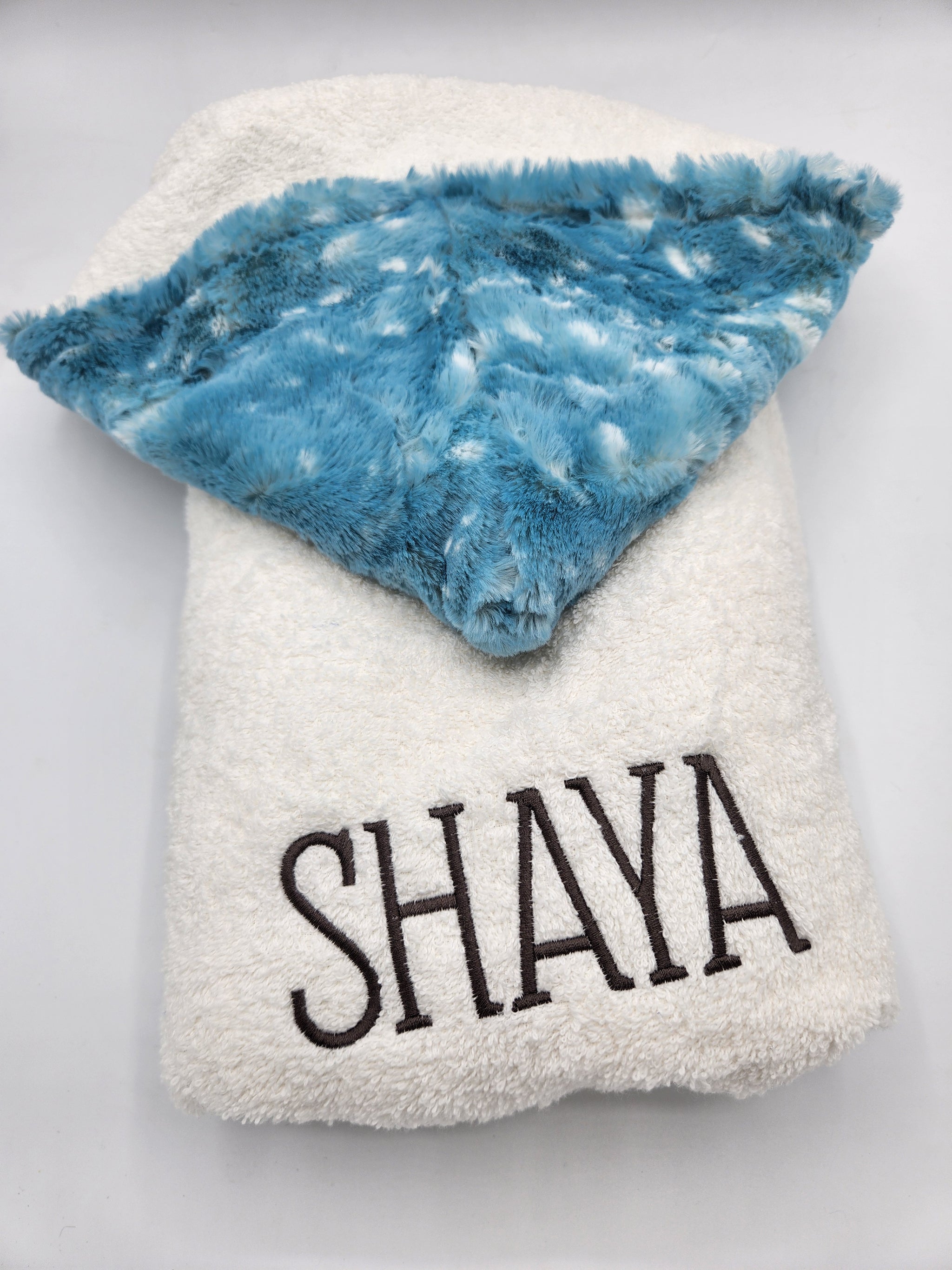 Doe Marina Hooded Towel