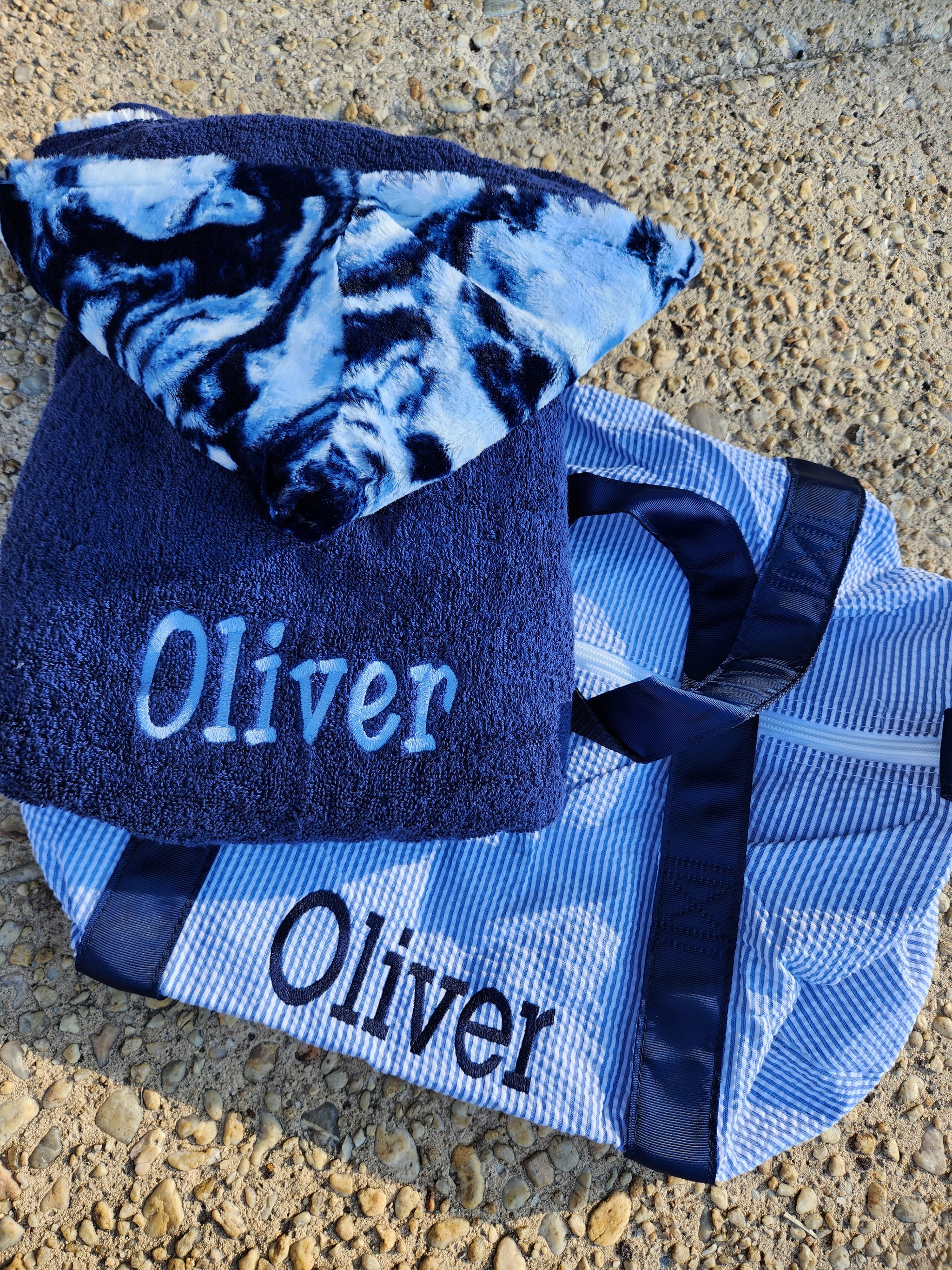 Seal Marble Navy Hooded Towel