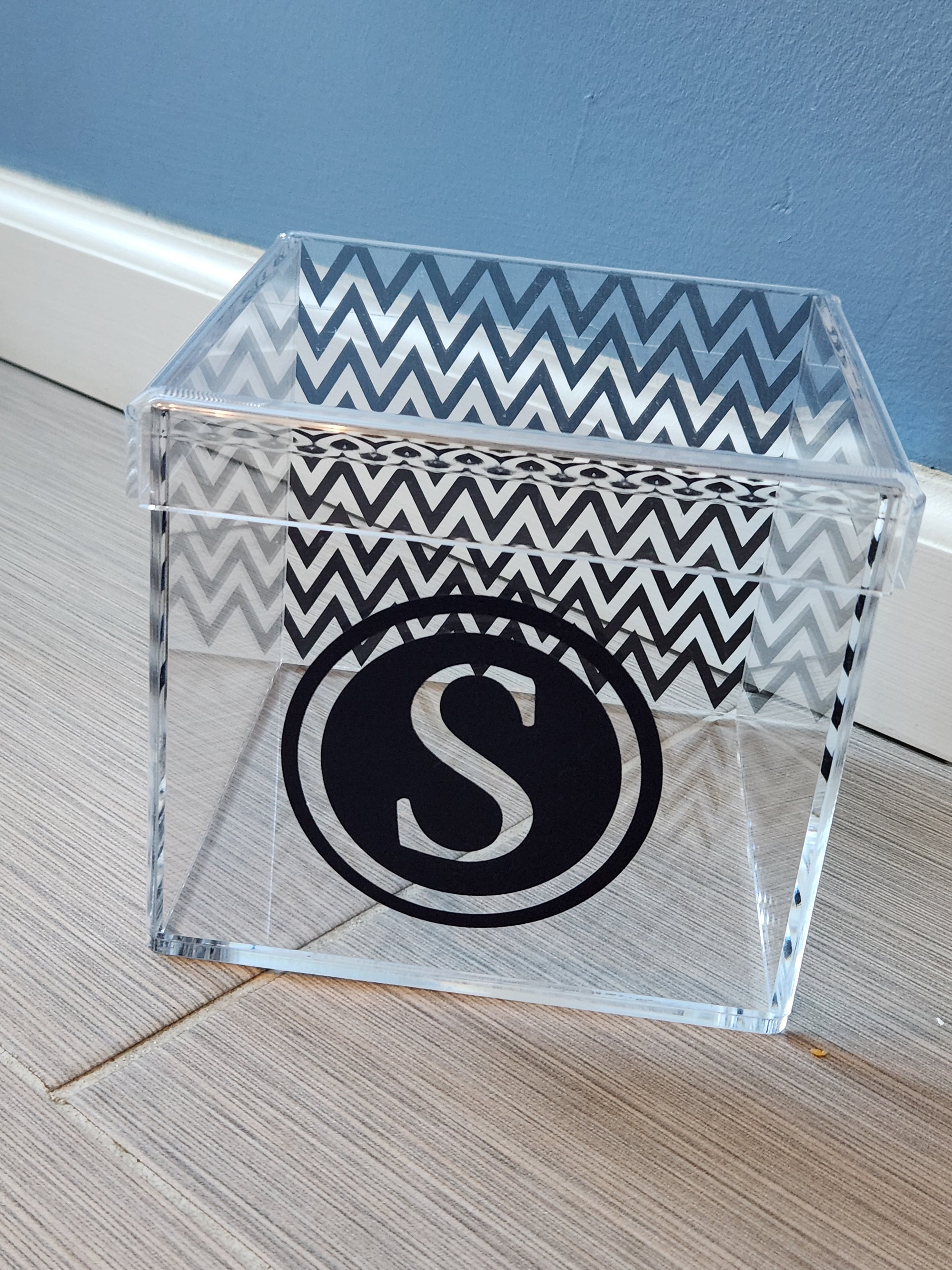 Classic Chevron Lucite Box