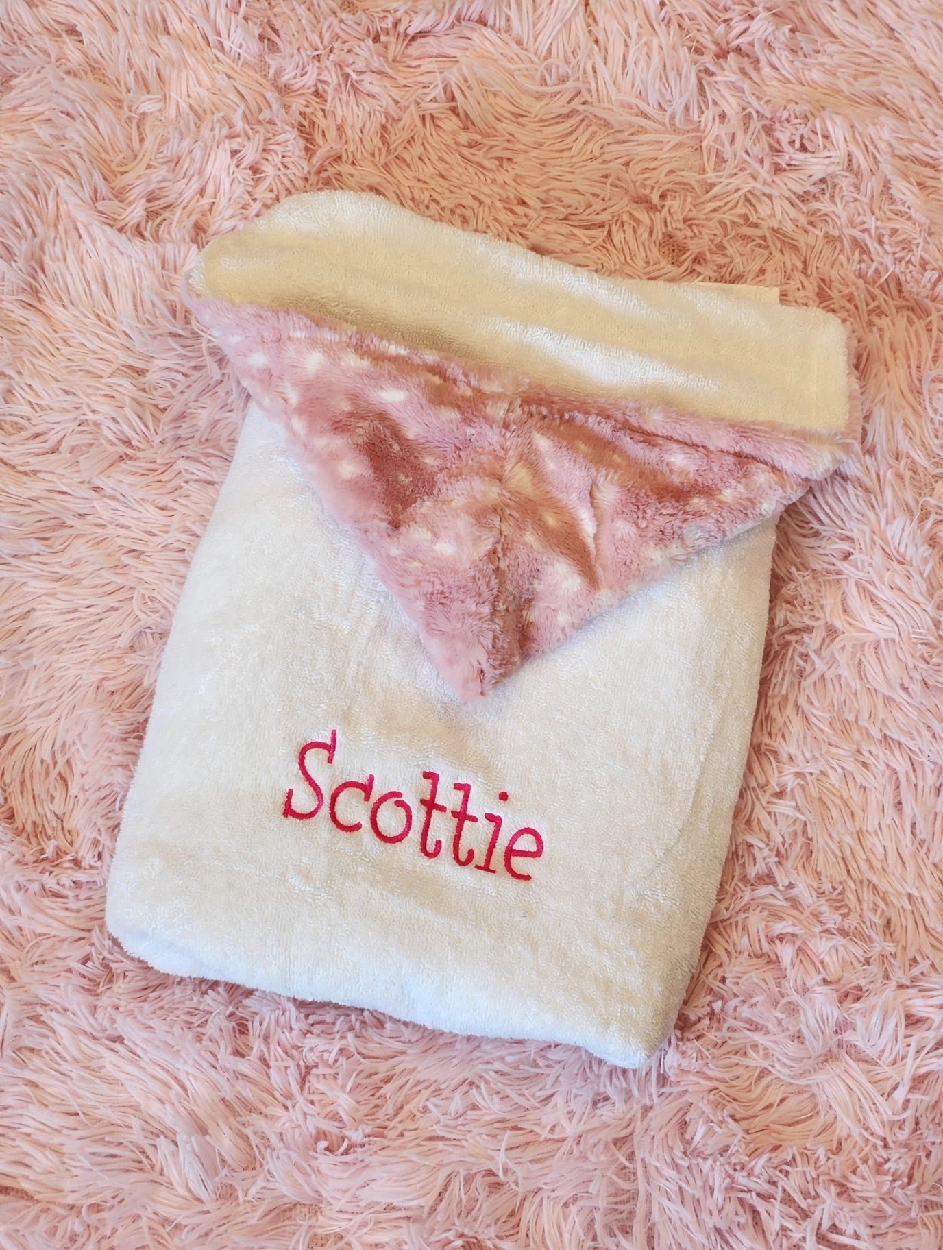 Doe Woodrose Pink Girls Hooded Towel