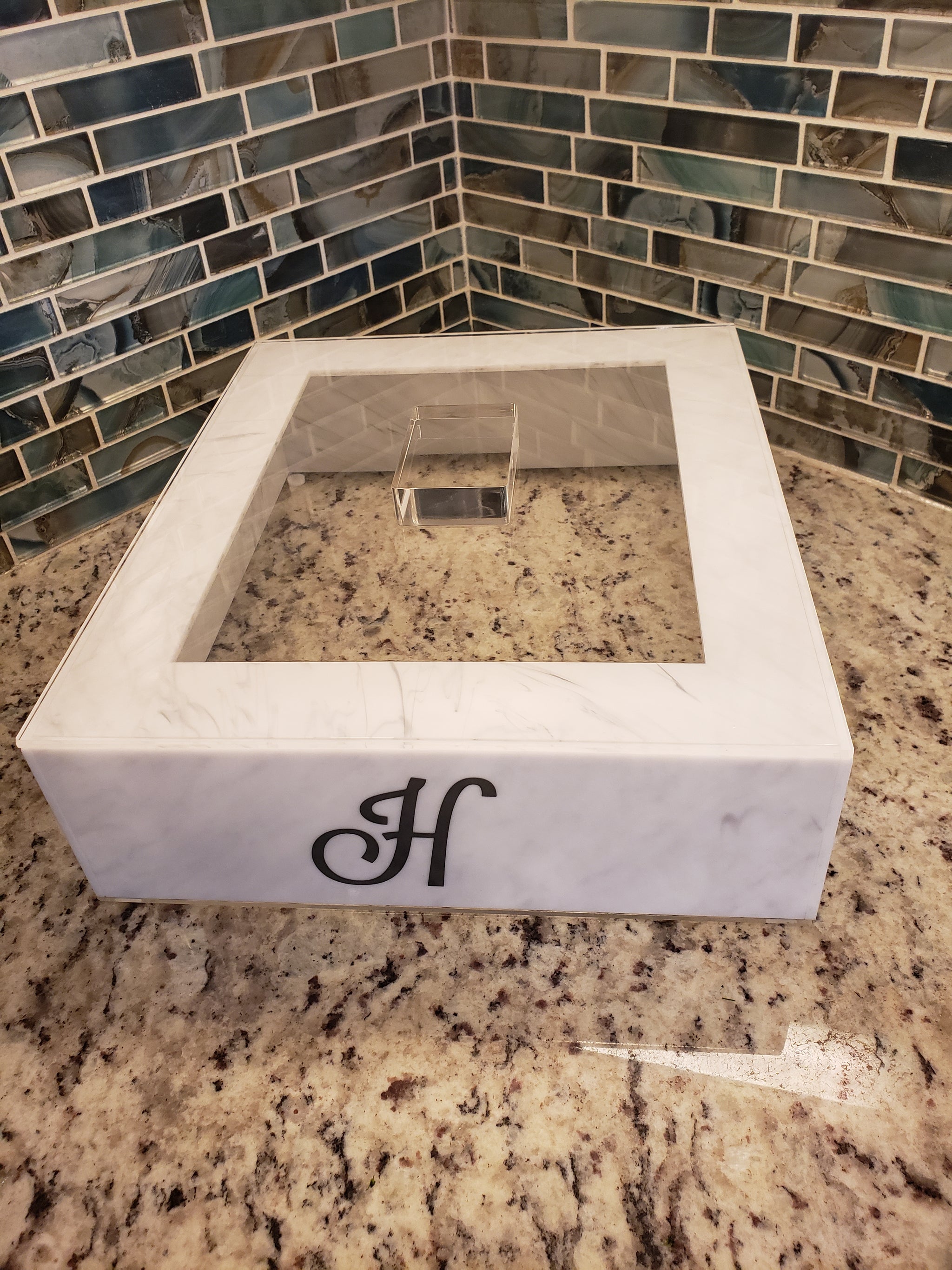 Marble Rectangle Pan Holder